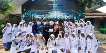 Dosen FISIP UMSU Berikan Literasi Dasar Fotografi dan Foto Jurnalistik Di Madrasah Aliyah Negeri II Tanjung Pura Kabupaten Langkat