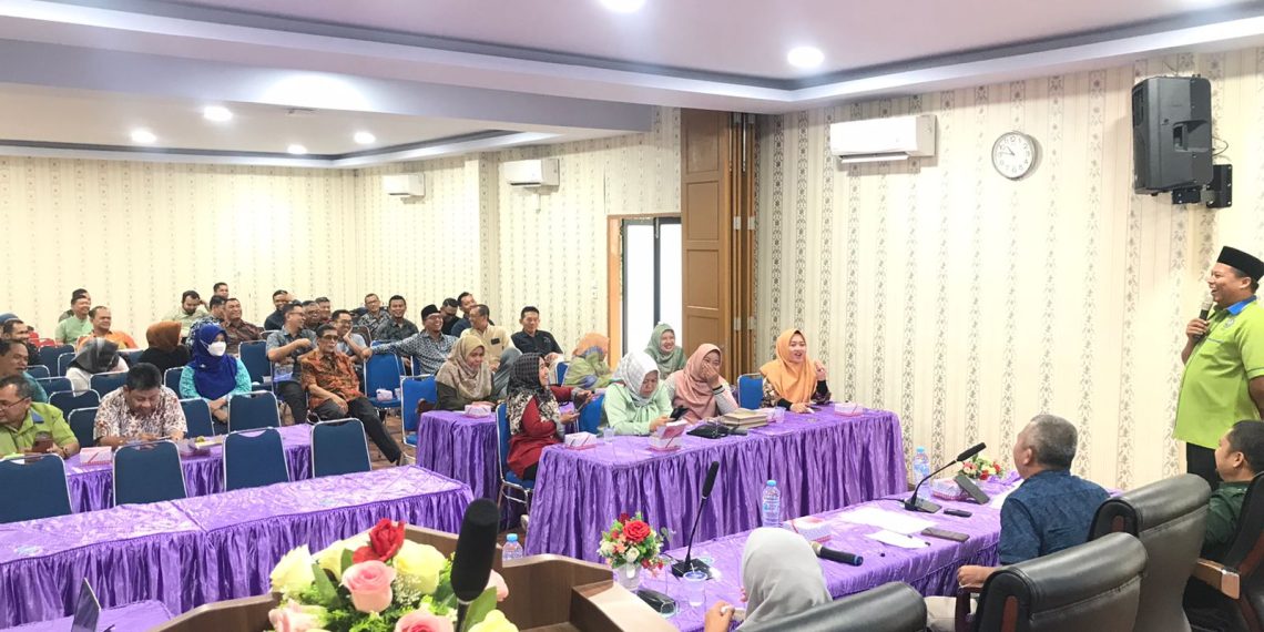 Rapat Persiapan Perkuliahan Semester Ganjil TA 2023/2024 bersama Dekanat FISIP UMSU, Pimpinan Program Studi, Tenaga Kependidikan, dan para dosen pengampu mata kuliah.