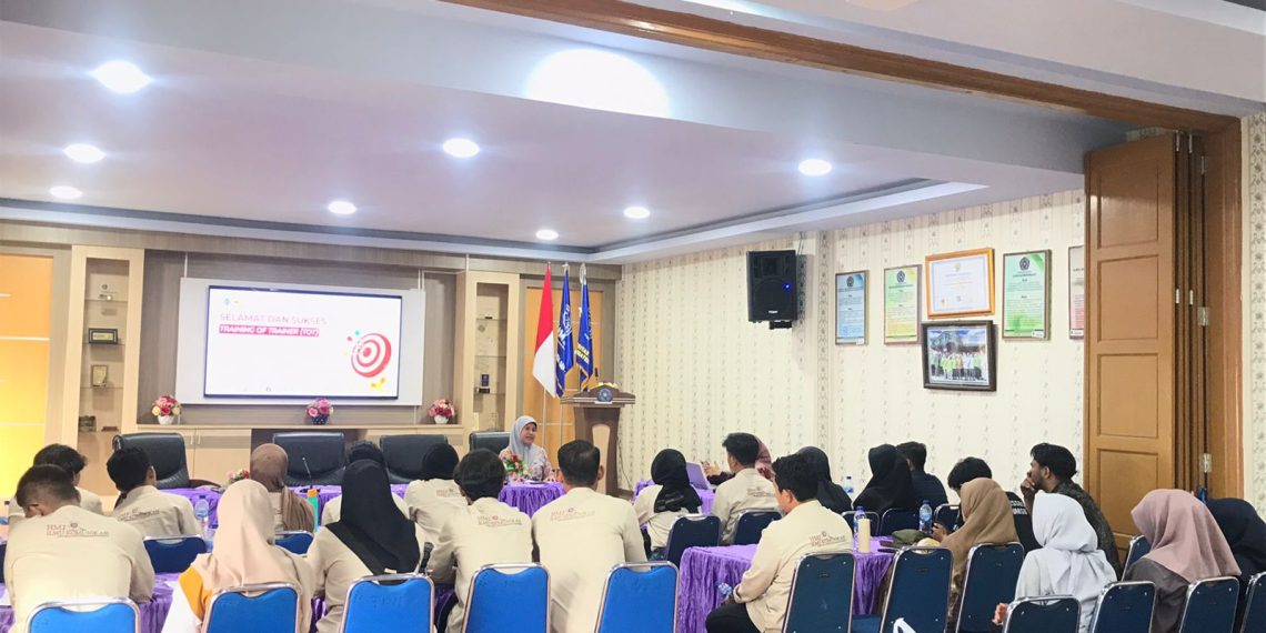Persiapan dan Training Of Trainer Menyambut Mahasiswa Baru dalam menyukseskan Pengenalan Kehidupan Kampus Mahasiswa Baru 2023