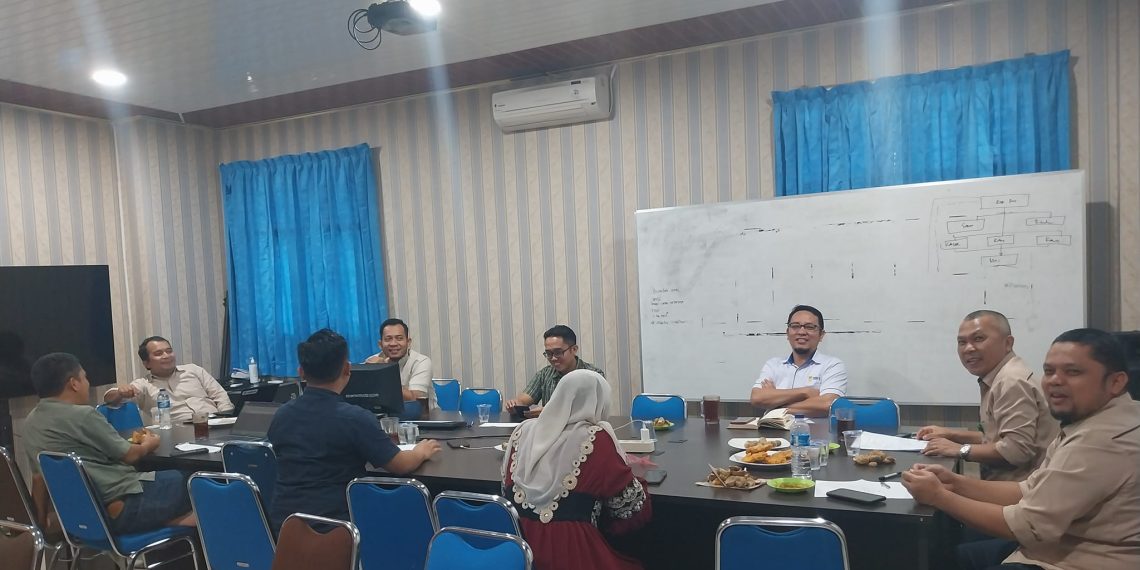 Dekanat FISIP UMSU bersama Pimpinan Program Studi rapat rutin BINCANG SELASA di Lab SosPol FISIP UMSU