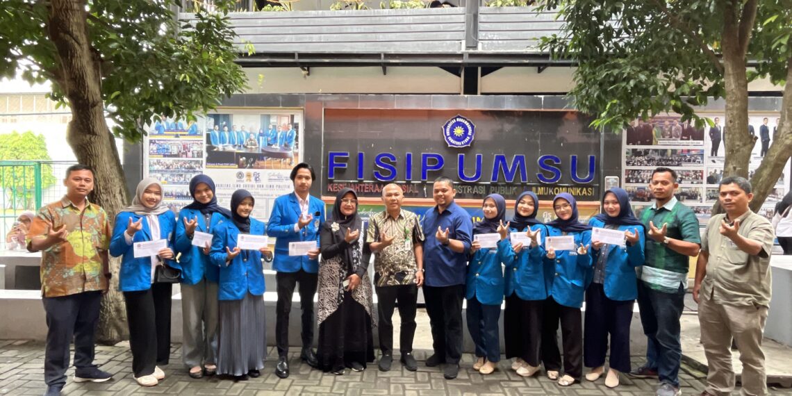 FISIP UMSU Beri Tali Asih dan Berangkatkan Dua Tim Mahasiswa ke Pimnas 2025 Makassar