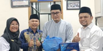 FISIP UMSU Berbagai Paket Lebaran untuk Dosen dan Tendik